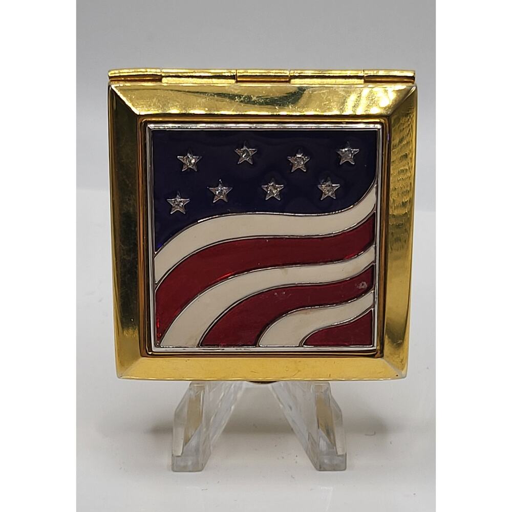 Estee Lauder America The Beautiful 2002 Powder Compact Flag Gold